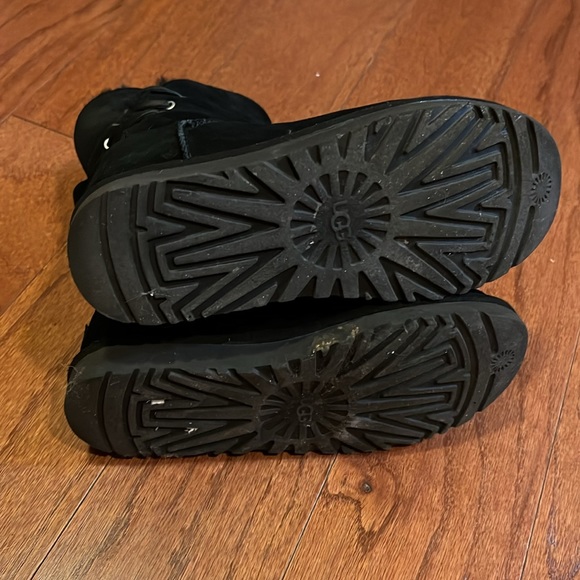 Women’s Ugg black boots size 8 - Picture 4 of 5